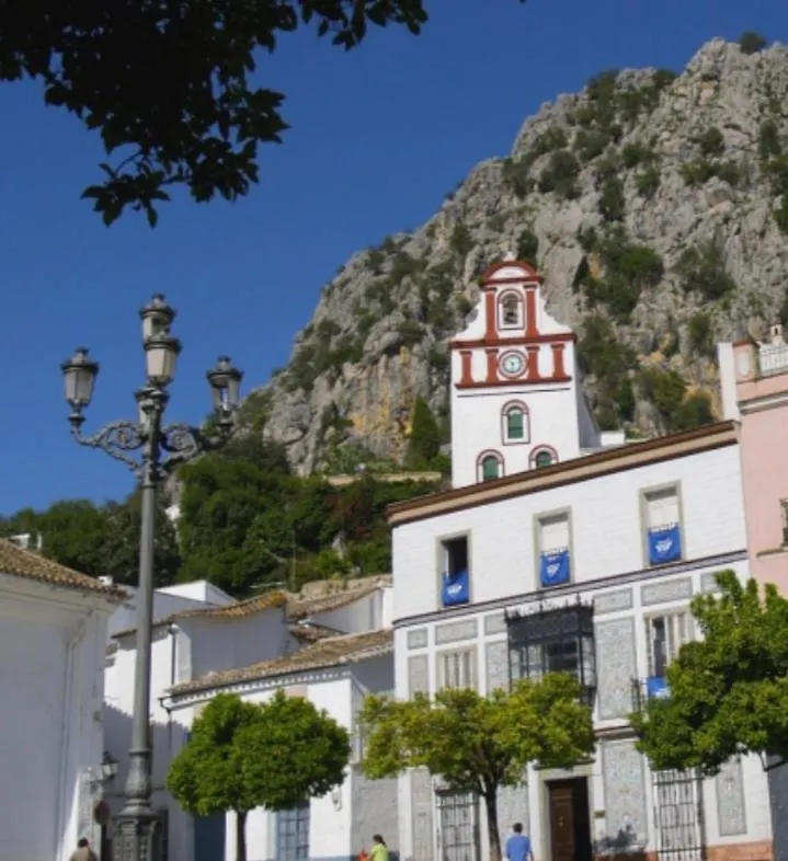 Estudio Con Encanto Ubrique Wifi 0*,  Spain